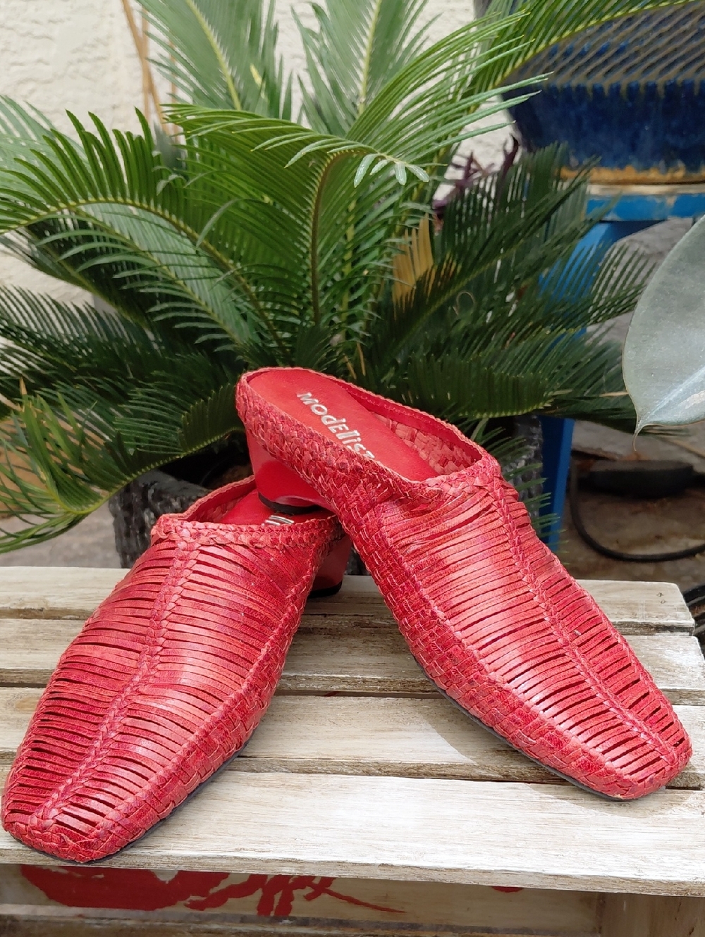 Modelista Red Woven Mules